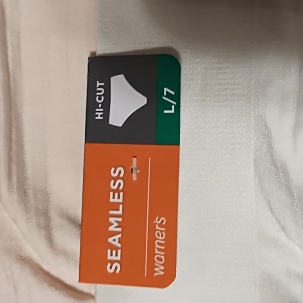 NWT Warner's seamless hicut briefs 2 - Picture 3 of 4